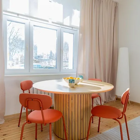 Apartment Roomsy Broniewskiego *