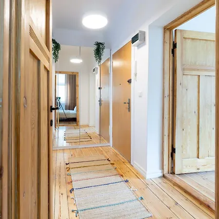 Roomsy Broniewskiego 公寓 索波特